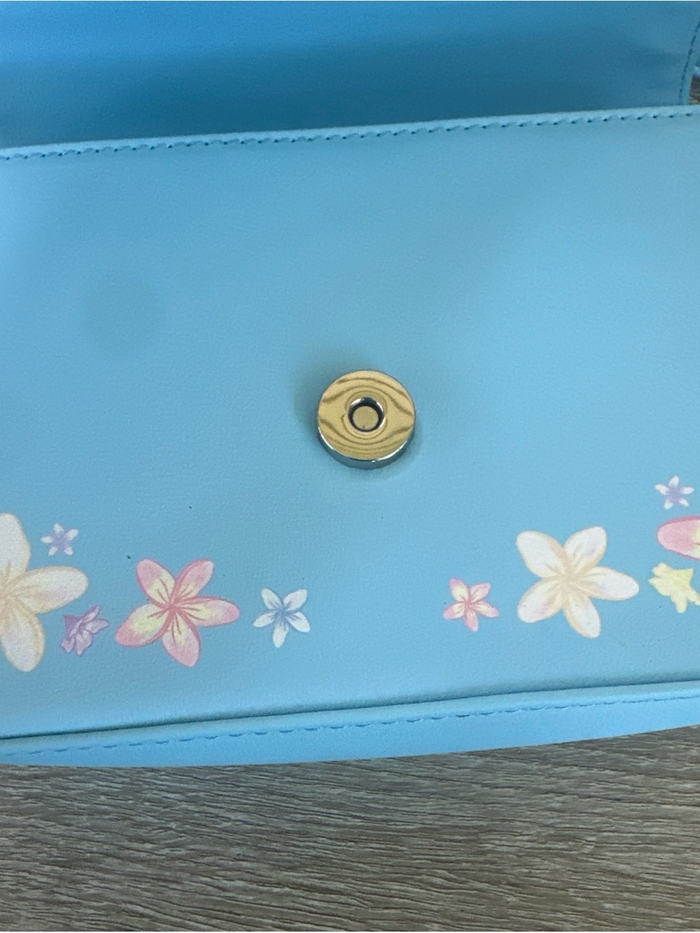 Loungefly Disney Stitch & Scrump Flowers Crossbody Bag - Picture 7 of 10